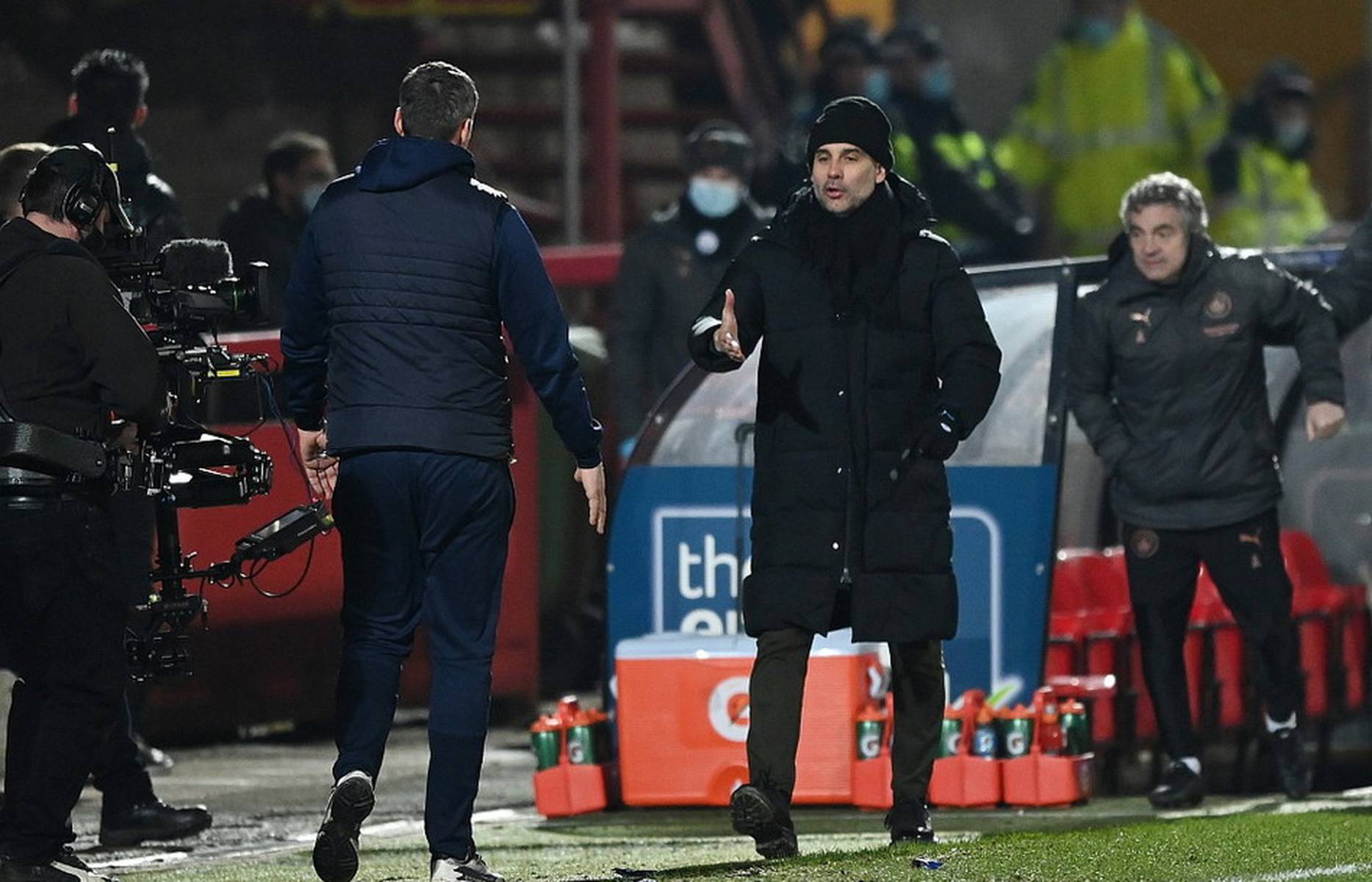 与布恩斯不 与布恩斯不