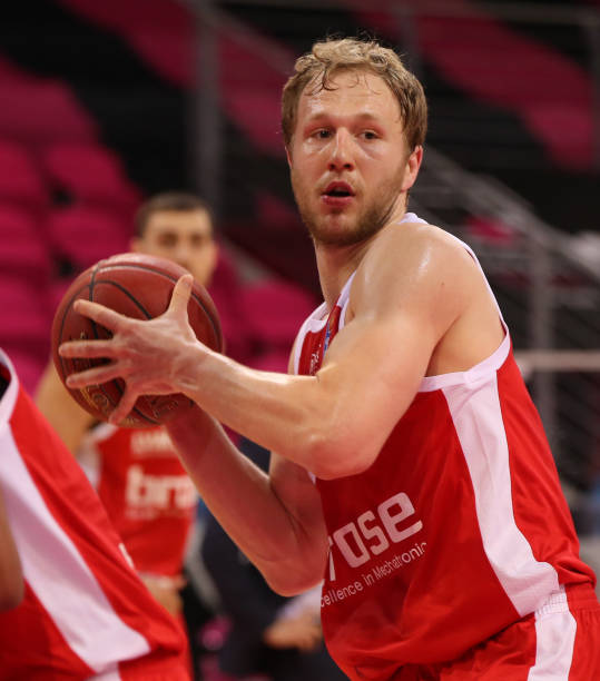 了球员对球 了球员对球