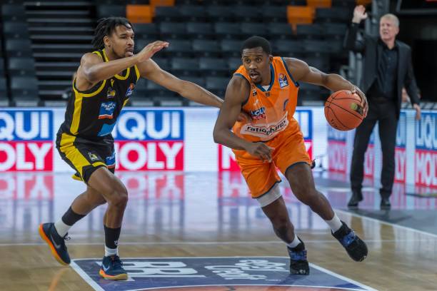 因此及时更 因此及时更