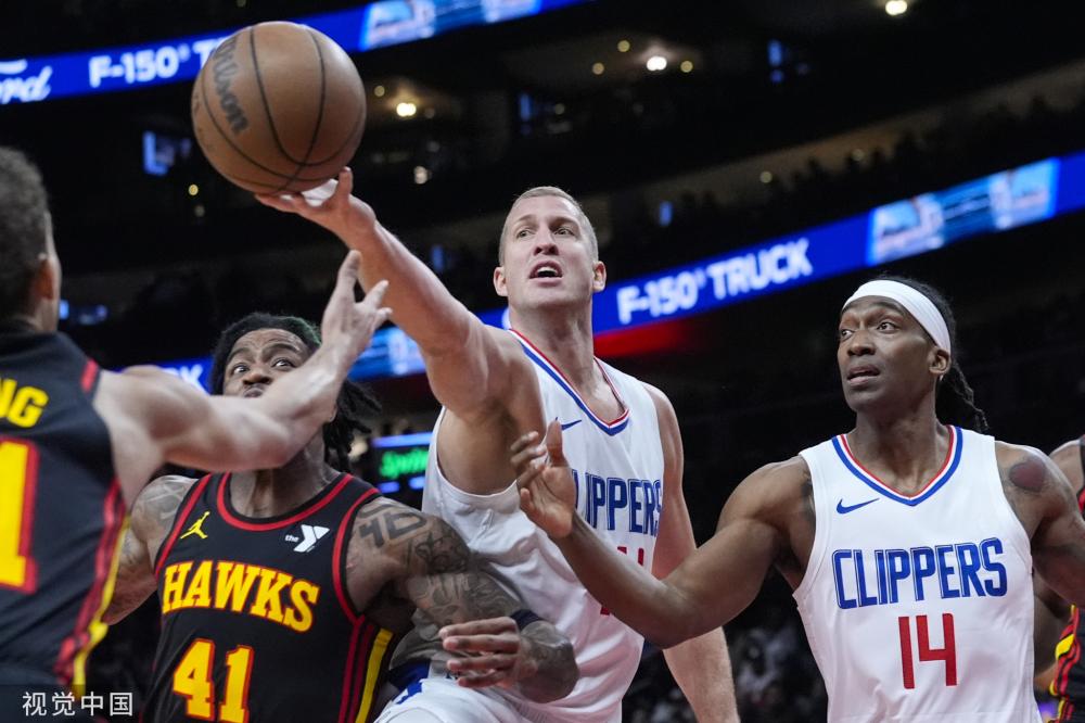 轻人走出危 轻人走出危